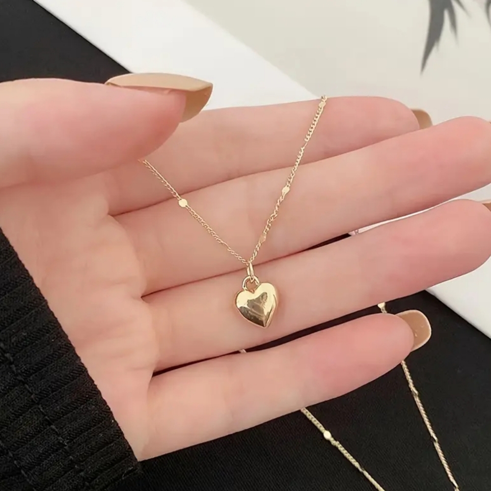 Gold Heart Pendant Necklace